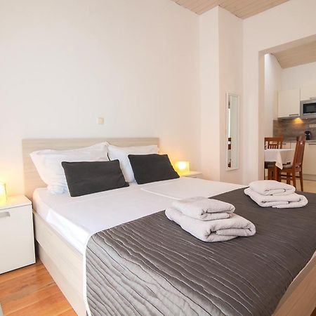 Helvetia Sunny Apartments 볼 외부 사진