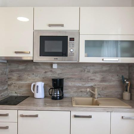 Helvetia Sunny Apartments 볼 외부 사진
