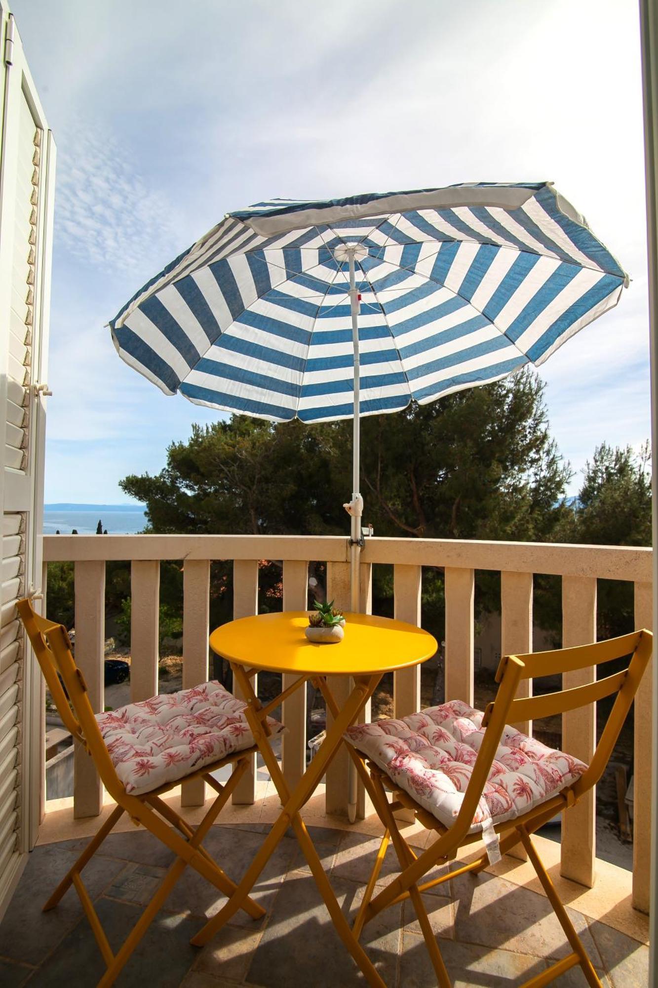 Helvetia Sunny Apartments 볼 외부 사진