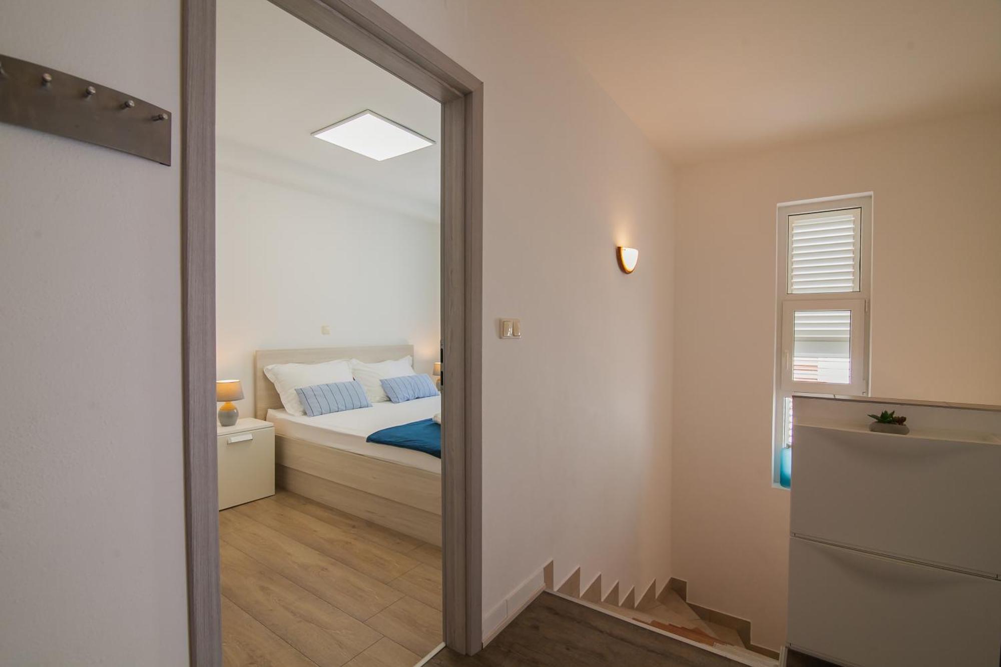 Helvetia Sunny Apartments 볼 외부 사진