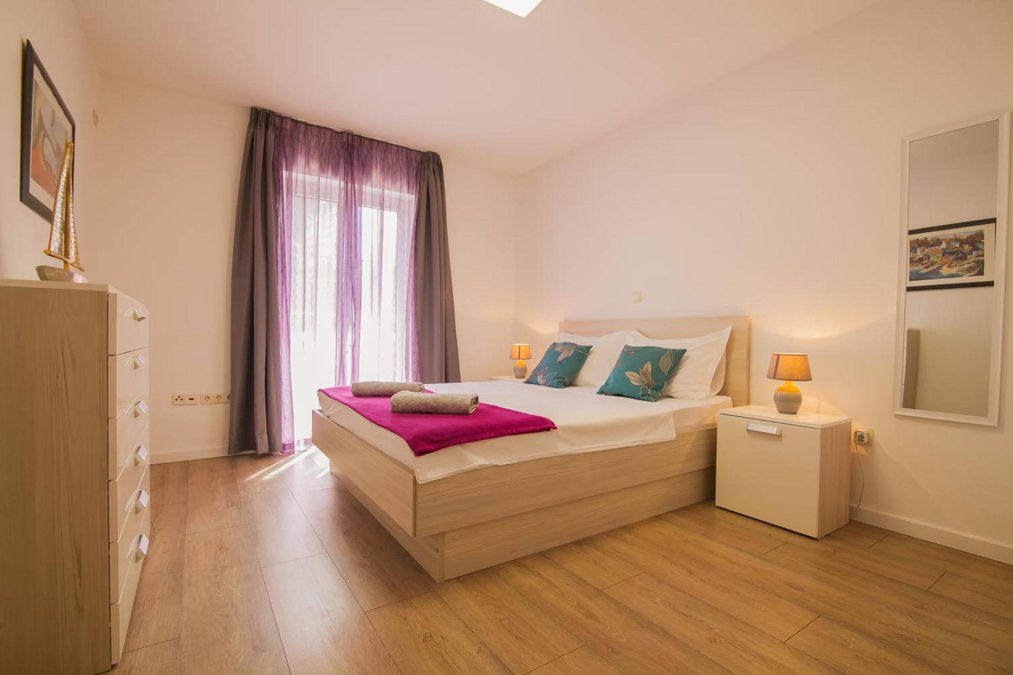 Helvetia Sunny Apartments 볼 외부 사진