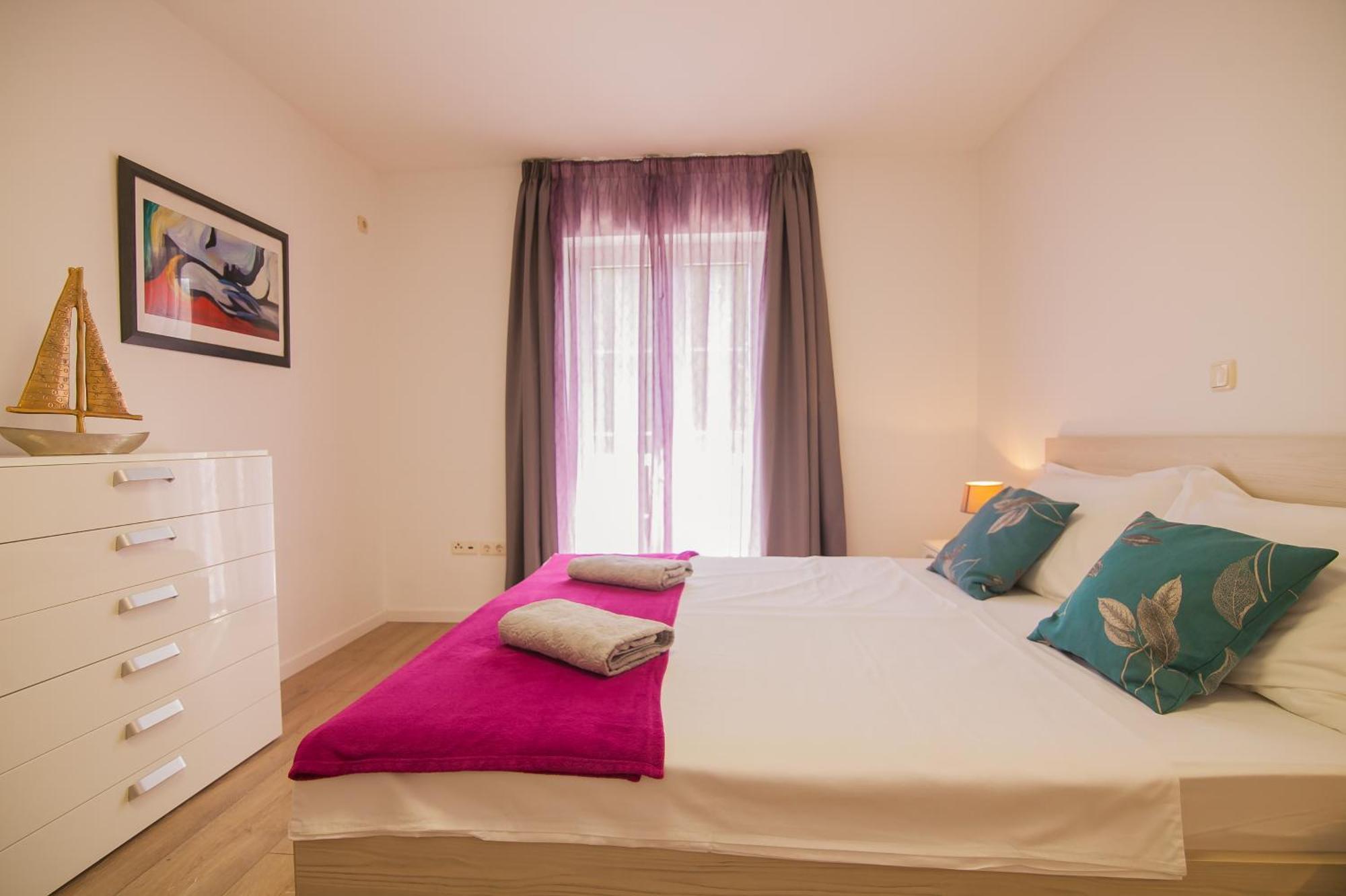 Helvetia Sunny Apartments 볼 외부 사진