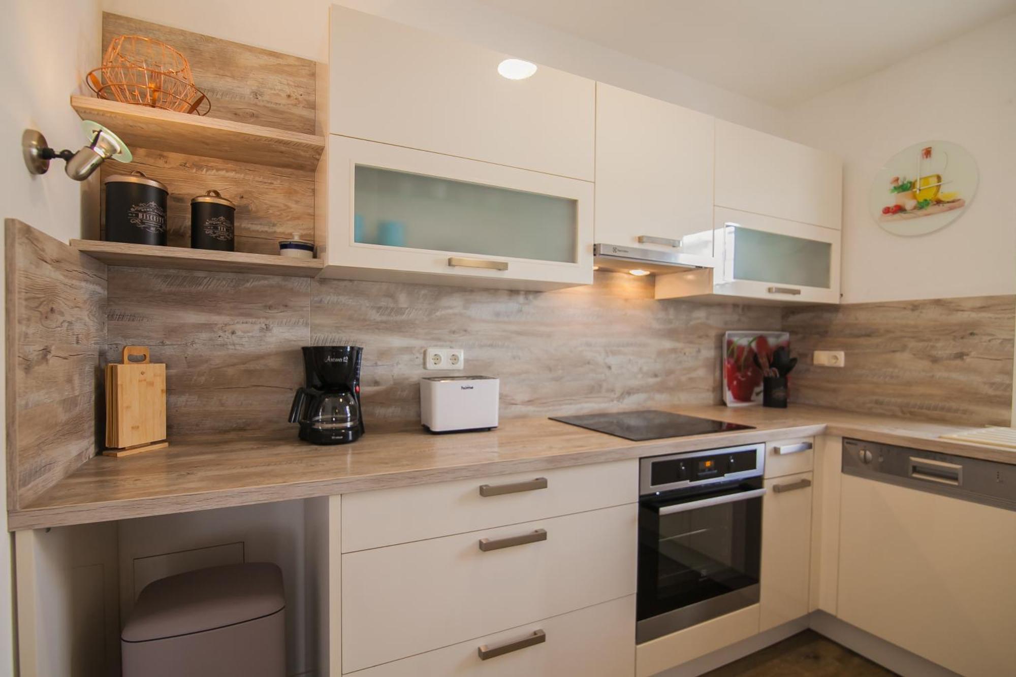 Helvetia Sunny Apartments 볼 외부 사진