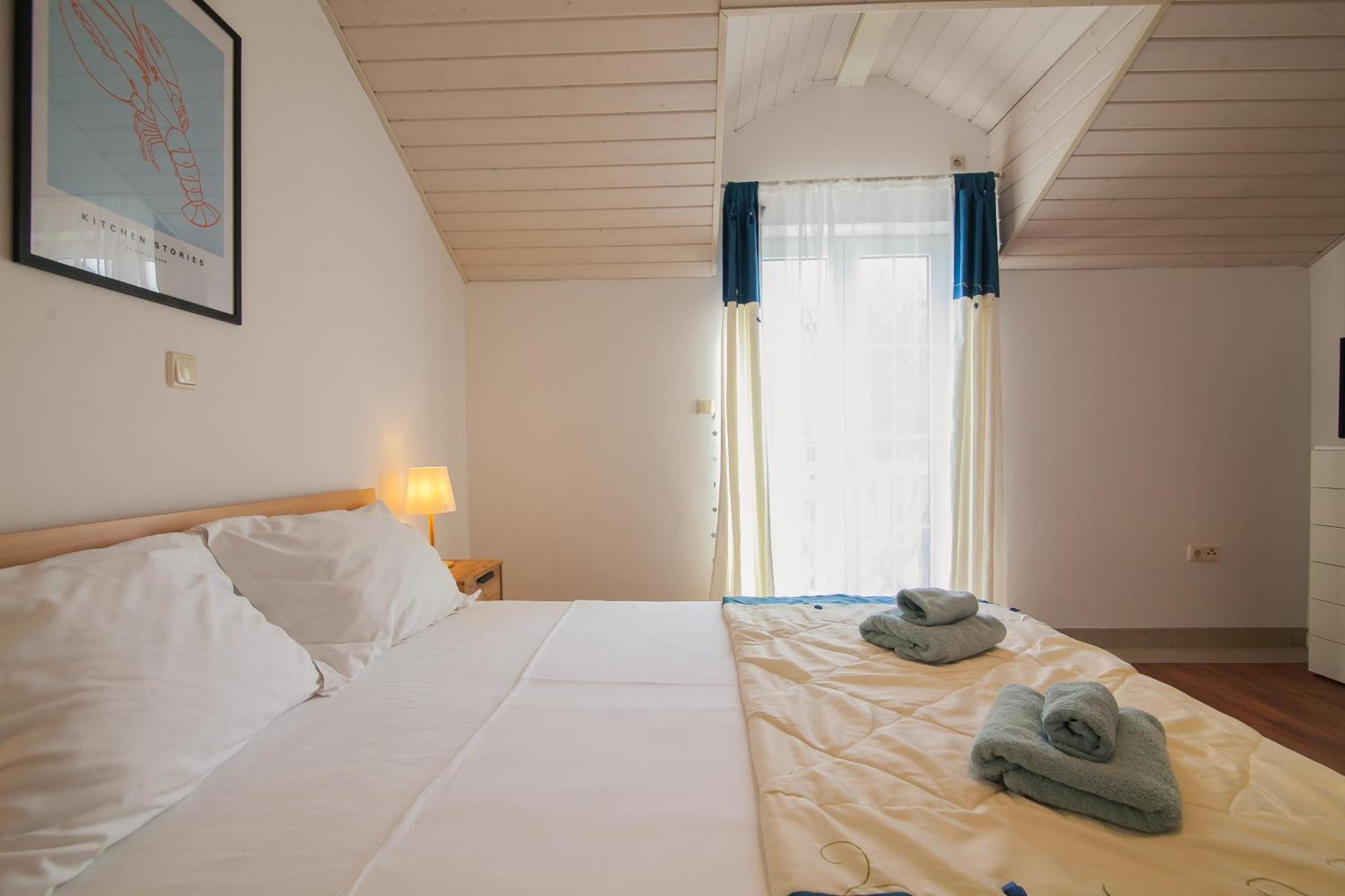 Helvetia Sunny Apartments 볼 외부 사진