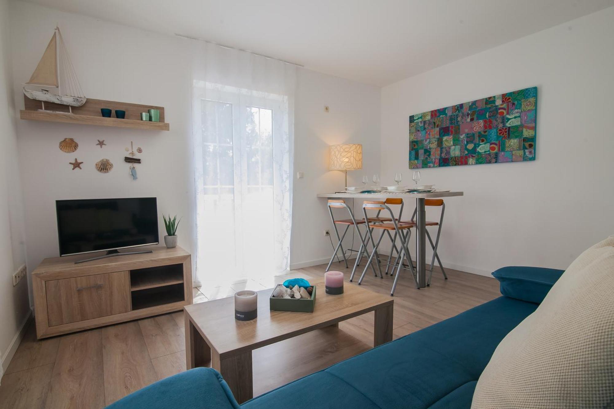 Helvetia Sunny Apartments 볼 외부 사진