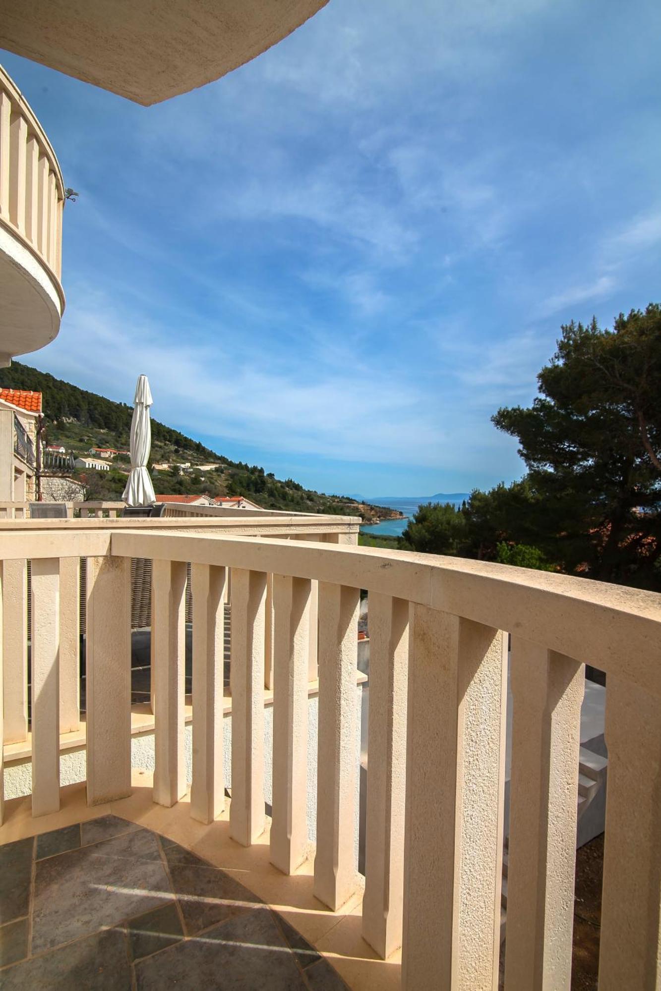 Helvetia Sunny Apartments 볼 외부 사진