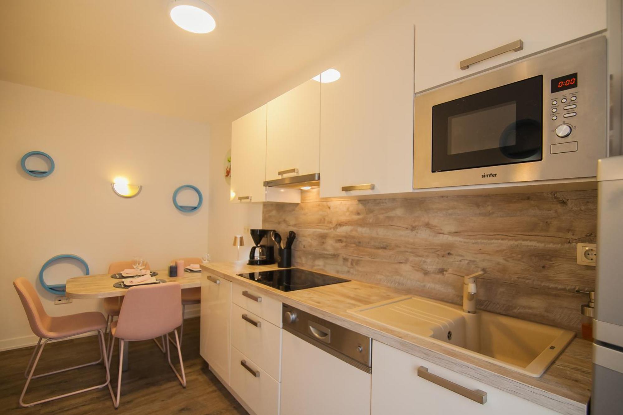 Helvetia Sunny Apartments 볼 외부 사진